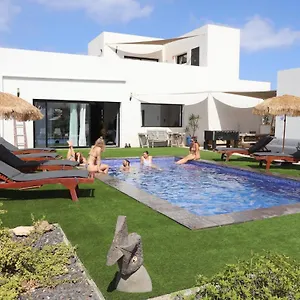 Bed & Breakfast Koa - Riders Surf N Bike Roque